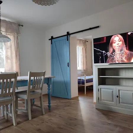 4 Apartment *