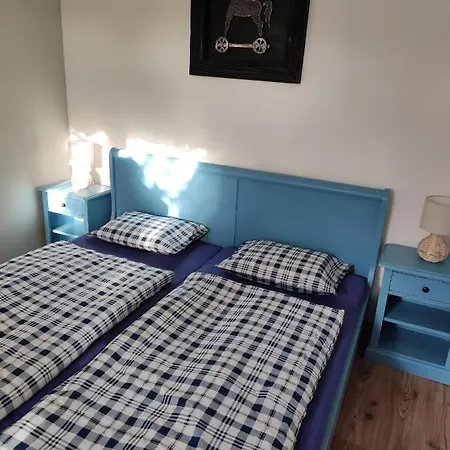 4 Apartment