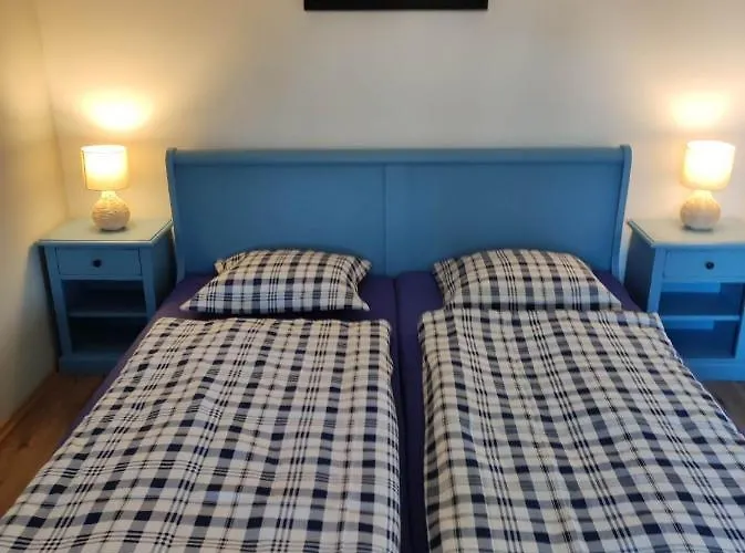 Apartment 4