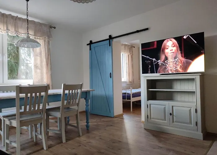 4 Apartment *